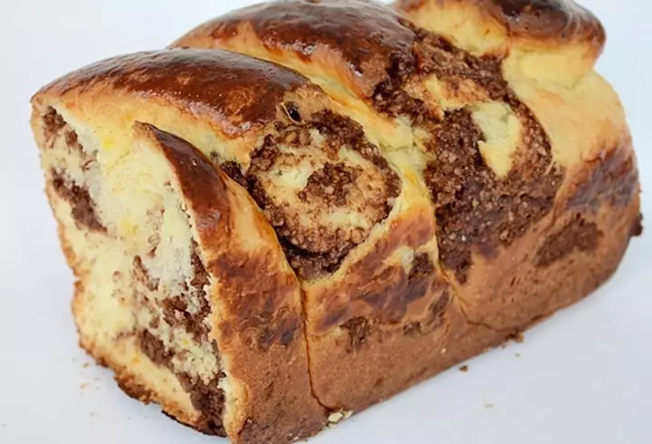 Tagliatelle cu creveți, ciuperci și sos rosé cremos