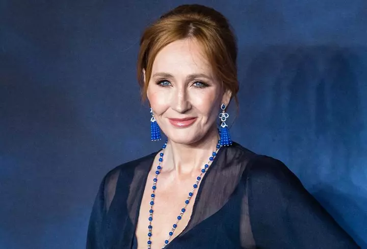 Larisa Iordache, voluntar în timpul pandemiei de coronavirus. A schimbat costumul de gimnastă cu uniforma de Poliție și a ieșit în stradă!