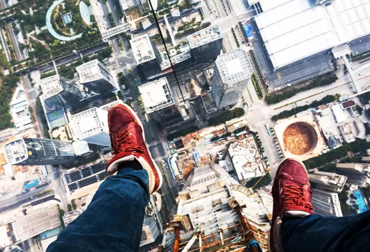 (P) Beauty news AVON: trenduri în machiaj și noutăți parfumate pentru vara 2020