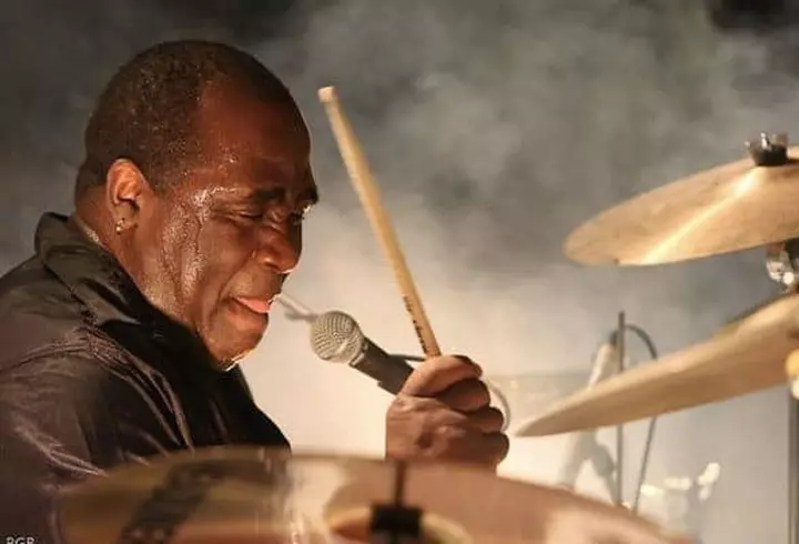 Bianca Drăgușanu nu voia să audă de implant fesier, dar a făcut-o și pe asta. Cum arată după noua operație estetică