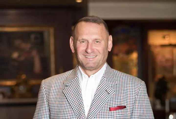 Marcel Vela, declarație tranșantă despre sancțiuni, începând cu 15 mai: ”Cine nu are mască și strănută poate avea dosar penal”. Ulterior, a făcut o rectificare