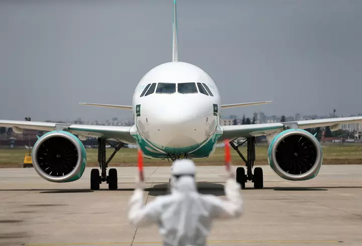 Când se redeschid mall-urile. Ministrul Economiei a făcut anunțul: "Vrem să aducem viața la normalitate mai repede"