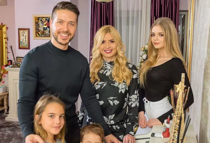 O mai ții minte pe Buffy, "spaima vampirilor"? Cum arată Sarah Michelle Gellar la 43 de ani, după ce a născut de două ori