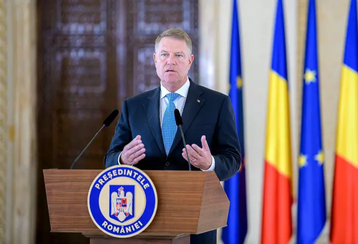 Marcel Vela, declarație tranșantă despre sancțiuni, începând cu 15 mai: ”Cine nu are mască și strănută poate avea dosar penal”. Ulterior, a făcut o rectificare