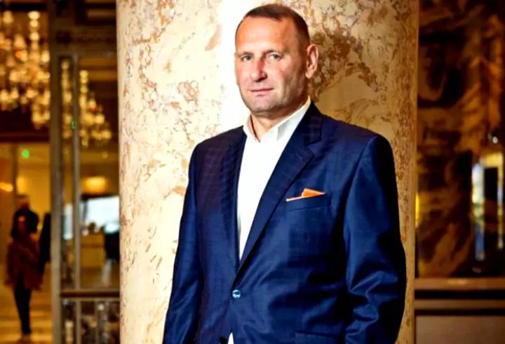 Apelul Poliției în cazul unei adolescente de 17 ani, răpită pe o stradă din Pitești. Tatăl a anunțat că fiica sa a fost urcată cu forța într-o mașină