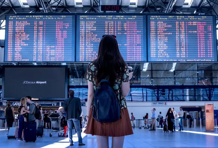 Coronavirusul produce 5 tipuri de iritații ale pielii, care i-au șocat pe medici. Ce înseamnă "Degetul COVID" și cum arată