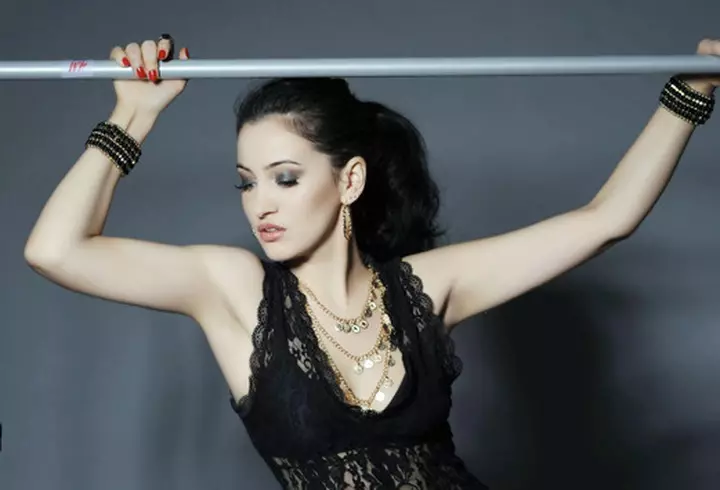 Ea este artista din România care și-a construit o carieră de succes în America! A colaborat chiar și cu Stevie Wonder