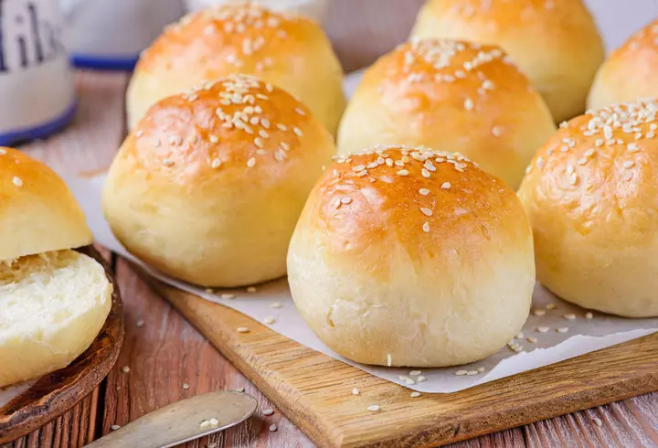 Tagliatelle cu creveți, ciuperci și sos rosé cremos