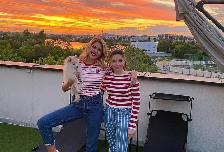 O mai ții minte pe Xena, prințesa războinică? Cum arată actrița Lucy Lawless astăzi, la 52 de ani