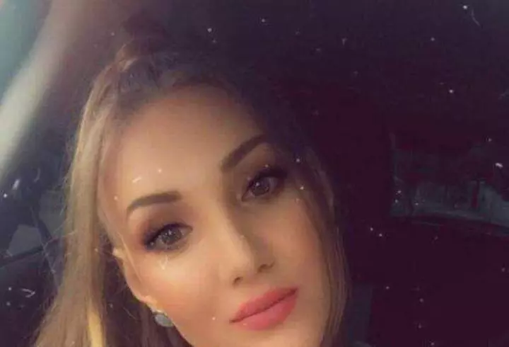 Un nou studiu arată că distanța socială de 2 metri ar putea să NU fie suficientă: "Picăturile de salivă ar putea ajunge până la 5 metri distanță în numai 5 secunde"