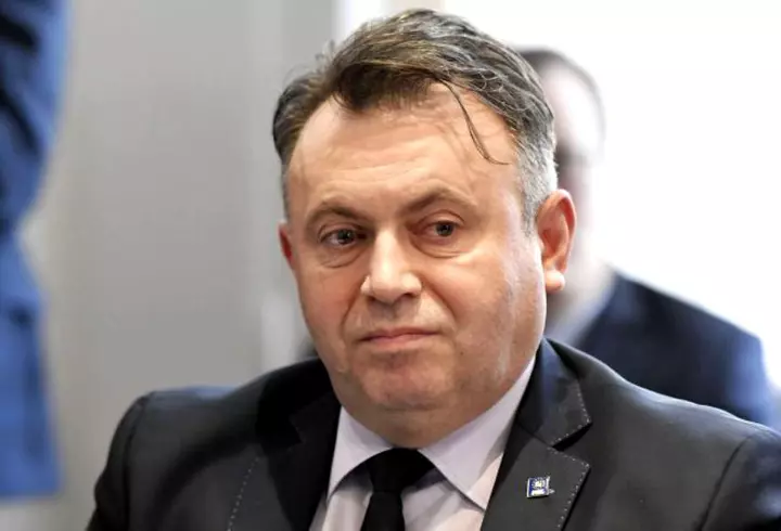 Focar de COVID-19 la Fan Courier, cea mai importantă firmă de curierat, din România! Opinia lui Raed Arafat: "Riscul ca prin colete să se transmită…"