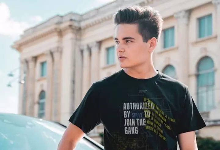 O mai ții minte pe Xena, prințesa războinică? Cum arată actrița Lucy Lawless astăzi, la 52 de ani