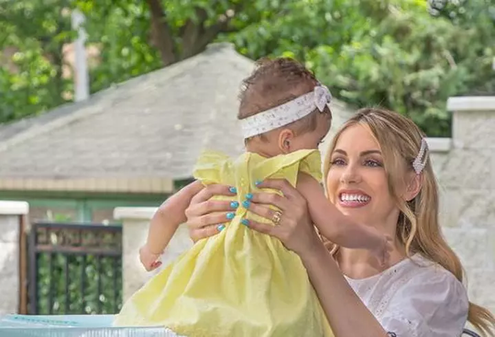 Emily Burghelea continuă atacul către Acces Direct! Noi declarații grave despre ce se întâmplă spatele camerelor: ”O păcălește pe Vulpița cu locul de asistentă ca să mușamalizeze toată situația”