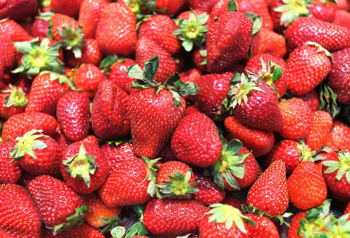 Ce beneficii asupra organismului au peștele și fructele de mare: sunt bune pentru imunitate, inimă și creier!