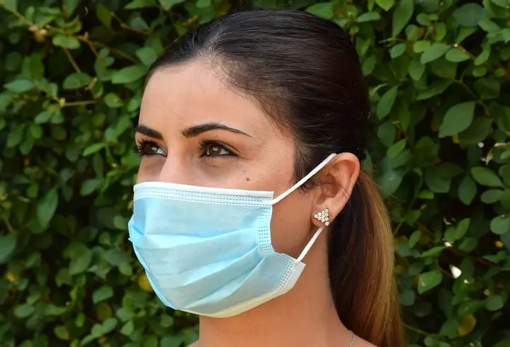 Tratamentul naturist care vindecă durerea de gât în câteva ore. Este foarte bun și pentru creșterea imunității, în lupta împotriva COVID-19!