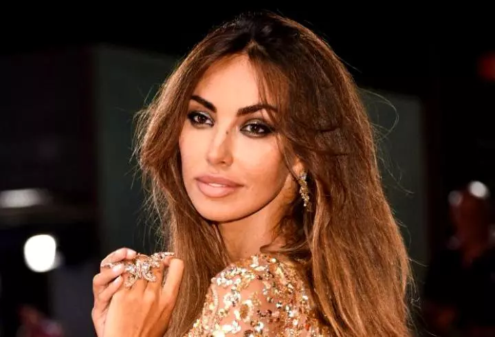 Cum arată Dana Rogoz în costum de baie, la o lună și jumătate de când a născut! Vedeta este într-o formă fizică de invidiat: "Ai abdomenul plat"