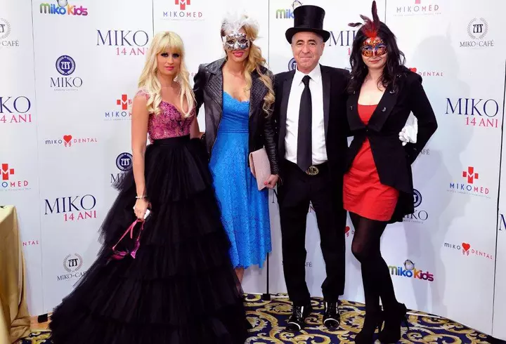 Tratamentul naturist care vindecă durerea de gât în câteva ore. Este foarte bun și pentru creșterea imunității, în lupta împotriva COVID-19!