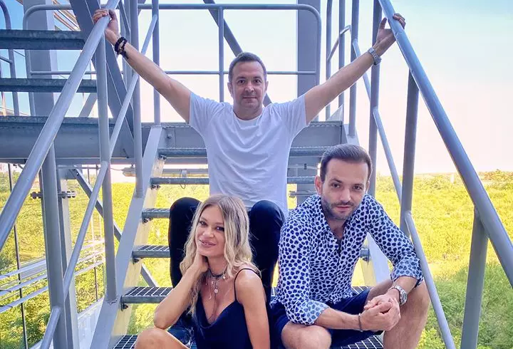 COLECȚII FABULOASE PENTRU COPII MICI, MARI ȘI MAI MARI