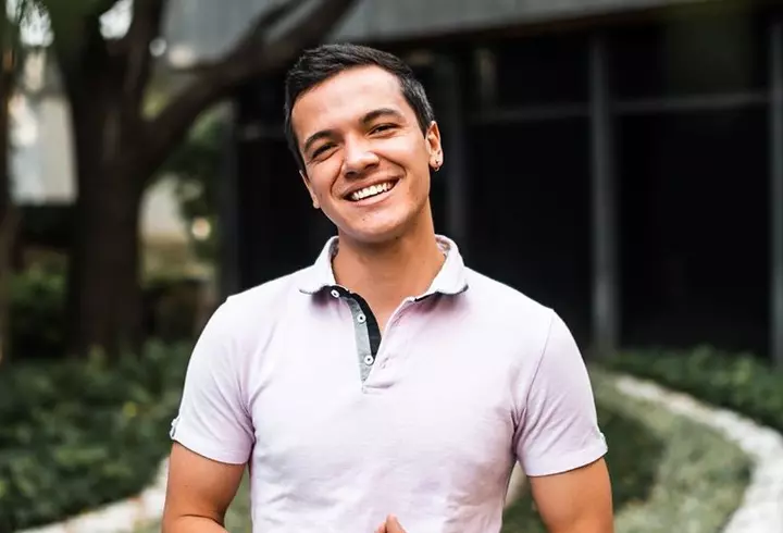 Cum arată Dana Rogoz în costum de baie, la o lună și jumătate de când a născut! Vedeta este într-o formă fizică de invidiat: "Ai abdomenul plat"