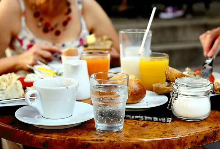 Care este termenul de valabilitate al celor mai populare alimente ținute la frigider sau congelator