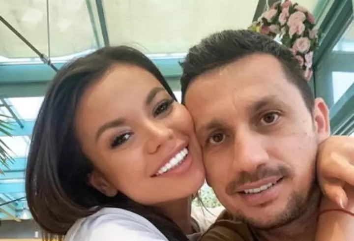 Cum arată Katy Perry, la cinci zile după ce a născut. S-a fotografiat în lenjerie intimă și nu a modificat deloc imaginea în Photoshop