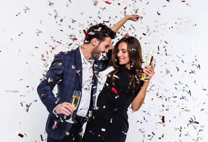 COLECȚII FABULOASE PENTRU COPII MICI, MARI ȘI MAI MARI