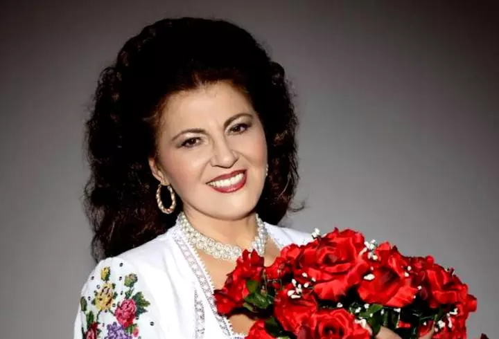 Cum arată Katy Perry, la cinci zile după ce a născut. S-a fotografiat în lenjerie intimă și nu a modificat deloc imaginea în Photoshop