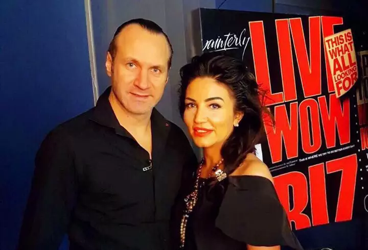 O mai ții minte pe Adina, fetița de la Glina, care trăiește lângă groapa de gunoi? La 14 ani, a ajuns model internațional și va prezenta moda la New York