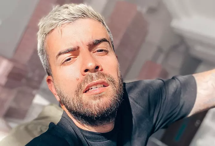 Cum arată fiul cel mic al lui Arnold Schwarzenegger, la 22 de ani. Tatăl lui a fost Mr. Universe, iar el suferă de obezitate morbidă