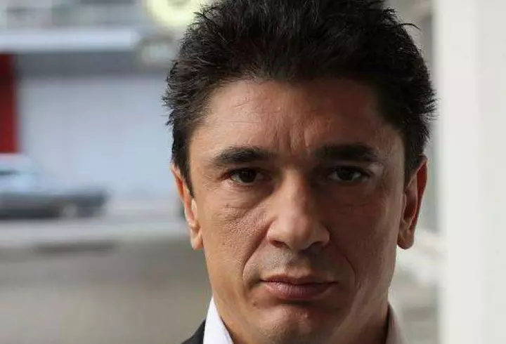 Cum arată fiul cel mic al lui Arnold Schwarzenegger, la 22 de ani. Tatăl lui a fost Mr. Universe, iar el suferă de obezitate morbidă