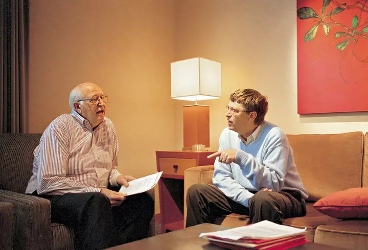 Kevin Spacey, apariție șocantă după 4 luni: actorul e de nerecunoscut pe stradă! Detaliul care a atras atenția paparazzilor/ FOTO