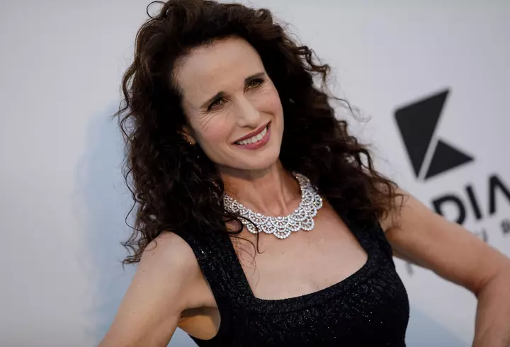 Știați că Marius Tucă are o fată de 22 de ani? Iată cum arată Daria, "Leoaică născută din coama lumii" și cu ce se ocupă