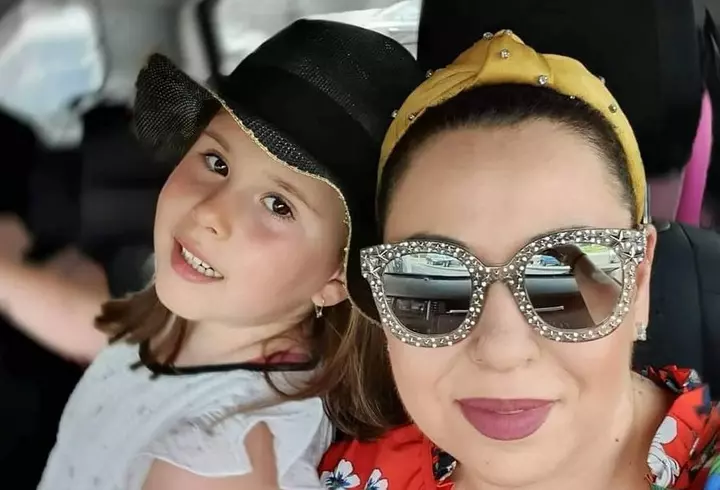 Otniela de la Ferma și-a pus silicoane, dar nu se oprește aici cu operațiile estetice. Primele imagini după intervenția la sâni