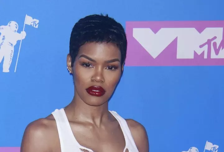 După scandalul monstru, Brigitte l-a mutat pe fiul ei, Robert Sfăt, în casa soacrei. Florin Pastramă i-a pus toată vila la dipoziție