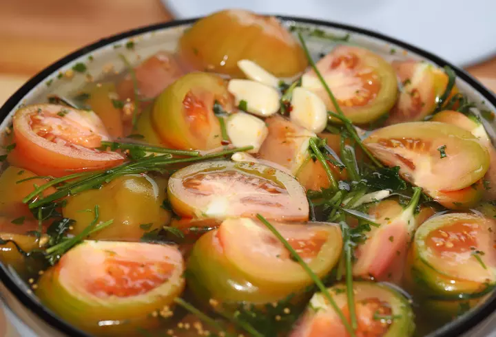 Ce tratamente anti COVID-19 se folosesc în România, atât pentru pacienții cu forme ușoare, cât și pentru cei în stare gravă: "Toate au efecte secundare"