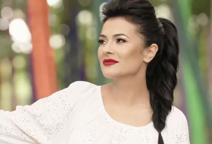 Ramona Olaru, părăsită de Cuza? Mesajul dureros publicat de asistenta TV: ”Oamenii fug imediat”