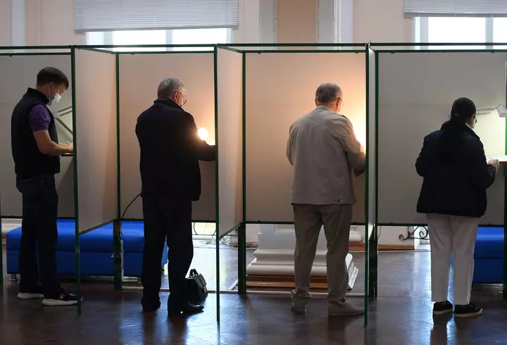 Ce tratamente anti COVID-19 se folosesc în România, atât pentru pacienții cu forme ușoare, cât și pentru cei în stare gravă: "Toate au efecte secundare"