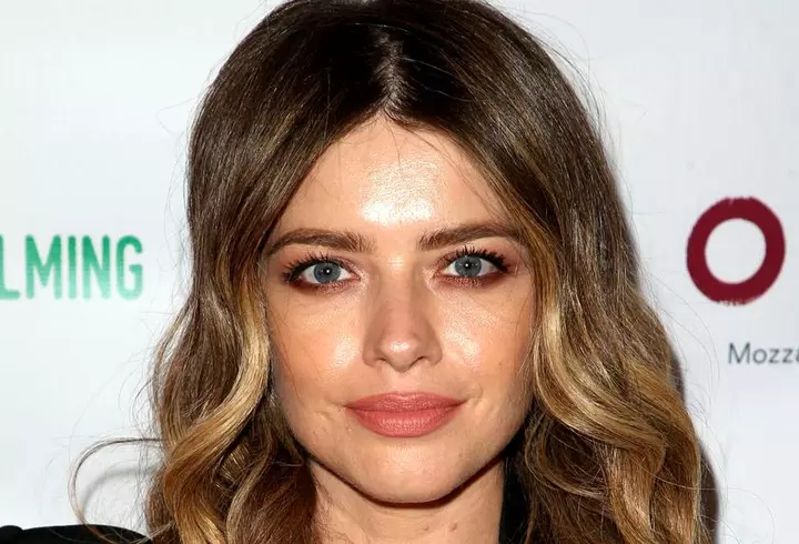 Fosta soție a actorului Jeremy  Jackson, din Baywatch, de nerecunoscut! Loni Willison trăiește pe străzi și mănâncă din gunoaie