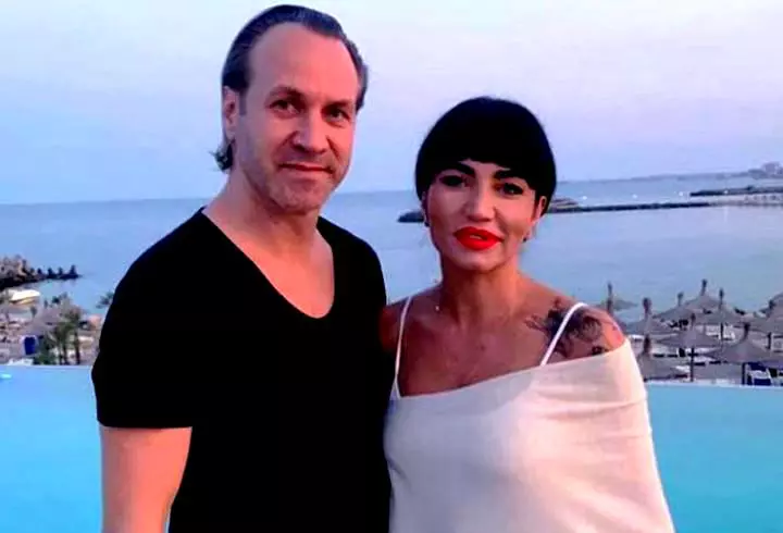 Gina Pistol nu mai ține cont de calorii! A ieșit singură la restaurant și și-a satisfăcut toate poftele culinare