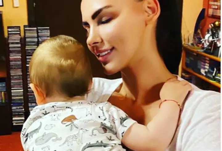 Ștefania Urecheatu de la Mireasa, bătută și tunsă de fostul iubit. Totul ar fi pornit de la Jador