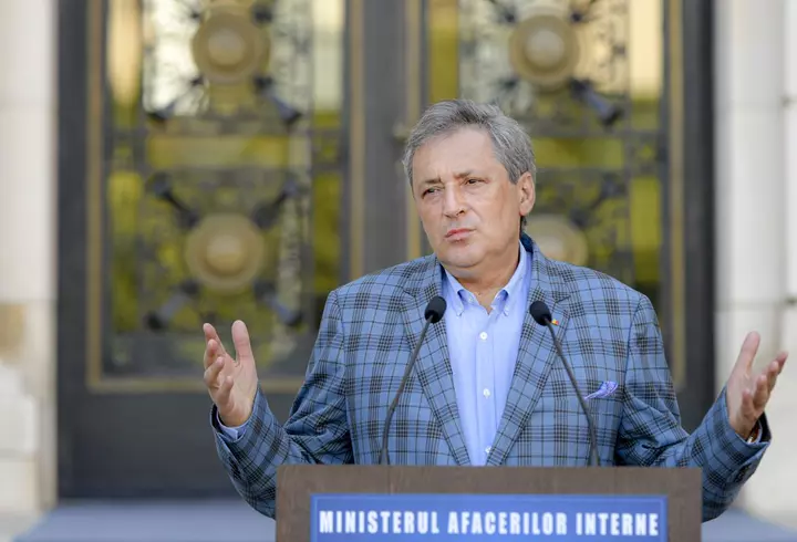 Ștefania Urecheatu de la Mireasa, bătută și tunsă de fostul iubit. Totul ar fi pornit de la Jador