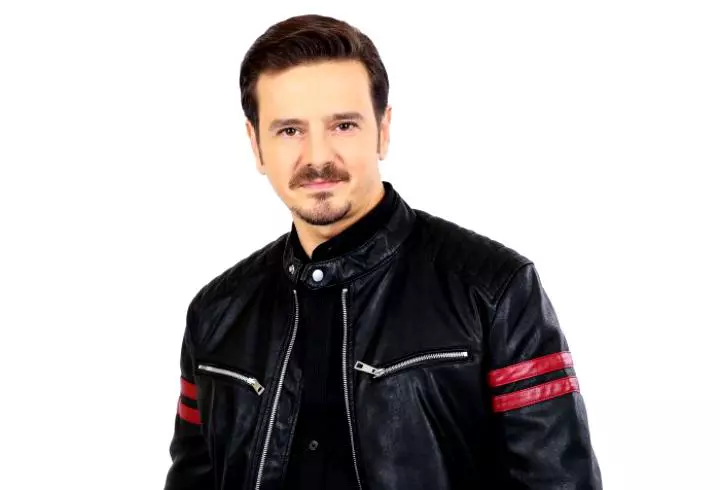 Gina Pistol nu mai ține cont de calorii! A ieșit singură la restaurant și și-a satisfăcut toate poftele culinare