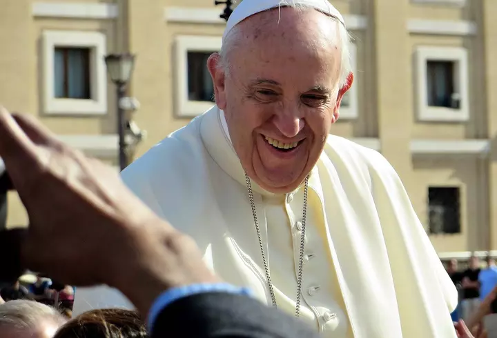 George Burcea încă poartă verigheta, chiar dacă locuiește cu Viviana Sposub? Actorul de la Ferma spune adevărul despre gestul care a stârnit controverse