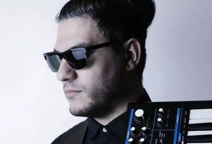 Andi Moisescu, infectat cu coronavirus. Cu o săptămână în urmă, Olivia Steer îndemna oamenii să renunțe la măști!