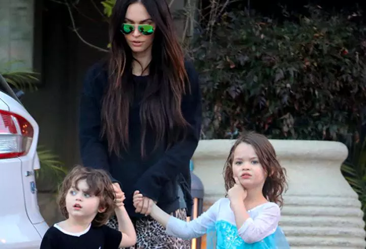 megan-fox-son-frozen-intro