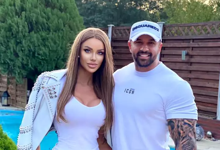 Alex Bodi are o avere colosală, dar sora lui trăiește modest: este casieră la o măcelărie