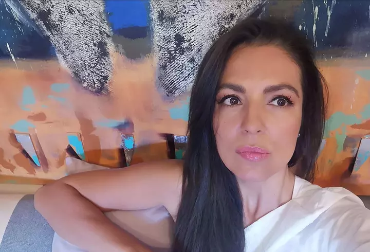 Alex Bodi are o avere colosală, dar sora lui trăiește modest: este casieră la o măcelărie