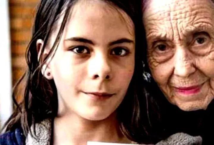 Mirela Vaida, totul despre debutul în televiziune, de acum 16 ani: "La prima emisiune am intrat în direct în trening. Am pornit de la munca de jos" / EXCLUSIV