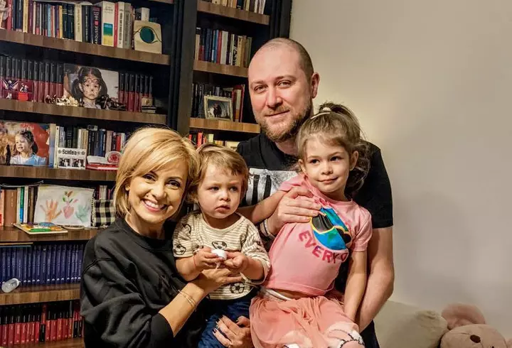 Alex Bodi a scos la vânzare vila din care a fost ridicat de mascați! Ce sumă colosală cere pentru locuința "în stil mediteranean" din Pipera