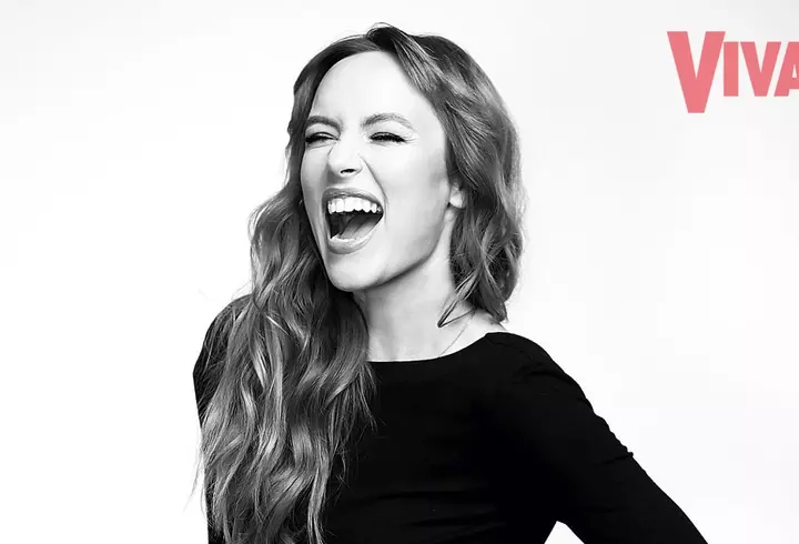 Cum arăta Roxana Blenche, înainte de Chefi la Cuțite. Era blondă și se îmbrăca sexy